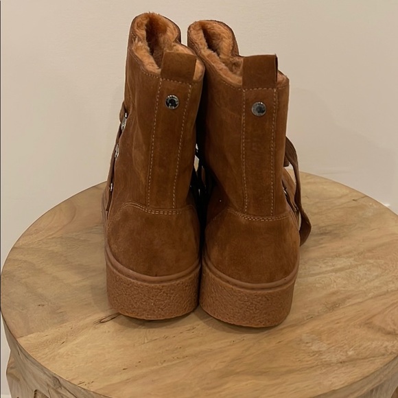 Brand New waterproof Fur J Slides boots Size 7 - Picture 4 of 5